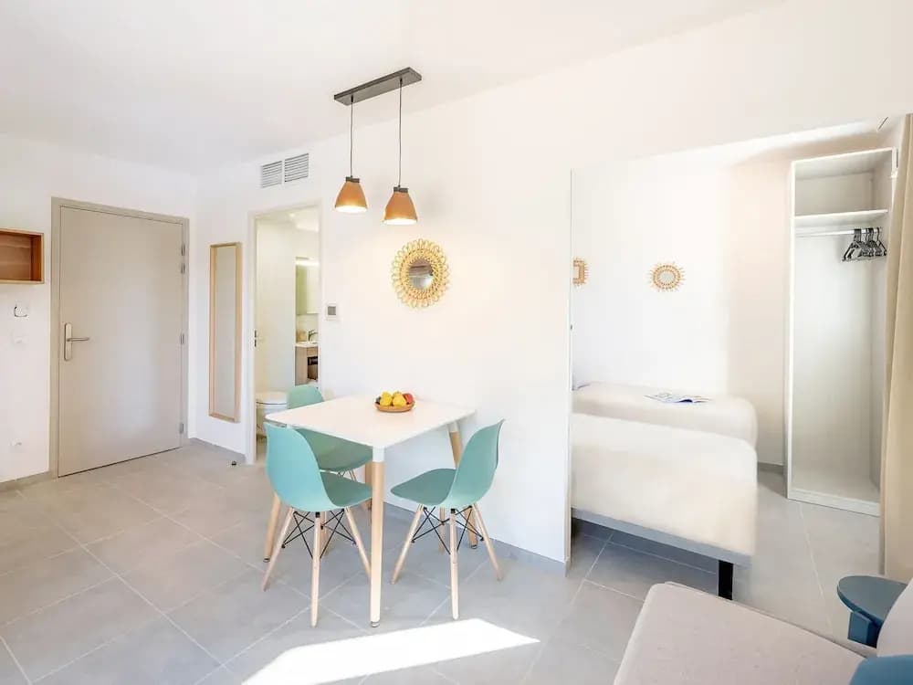 Nice Apartment With Shared Pool - Photo 4