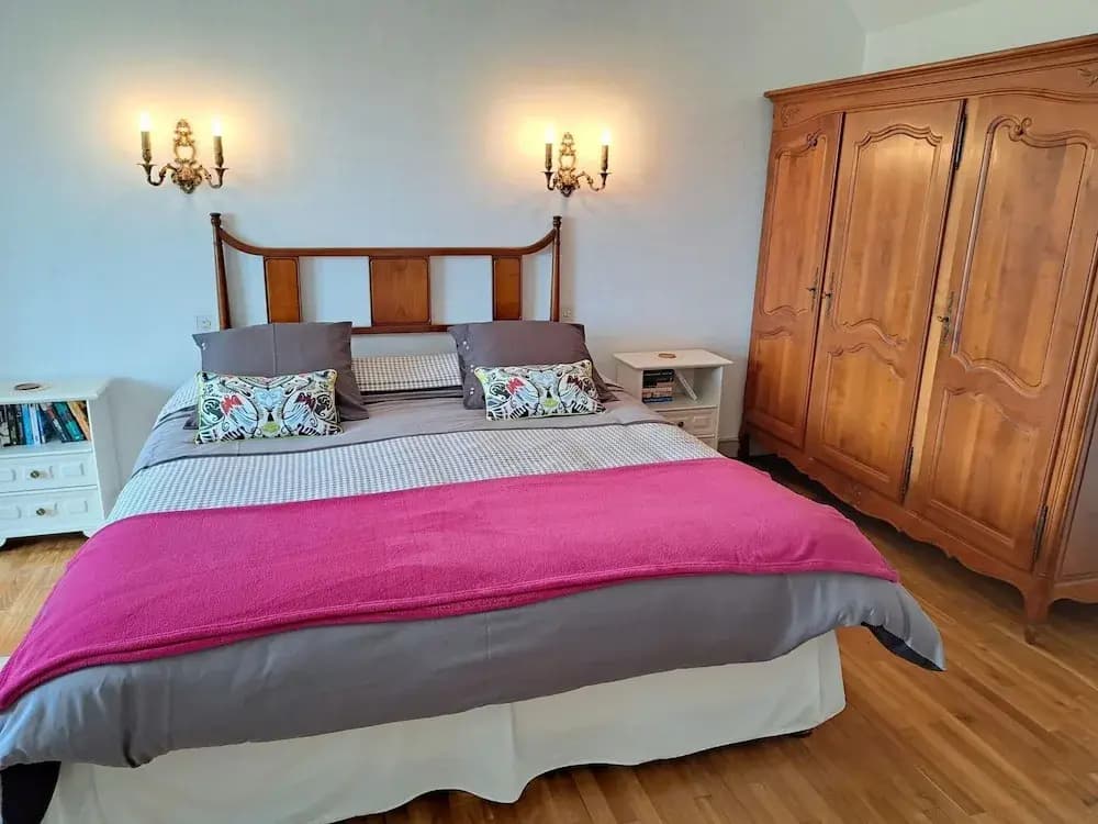 Semi-detached House, Plouguerneau - Miniature 3
