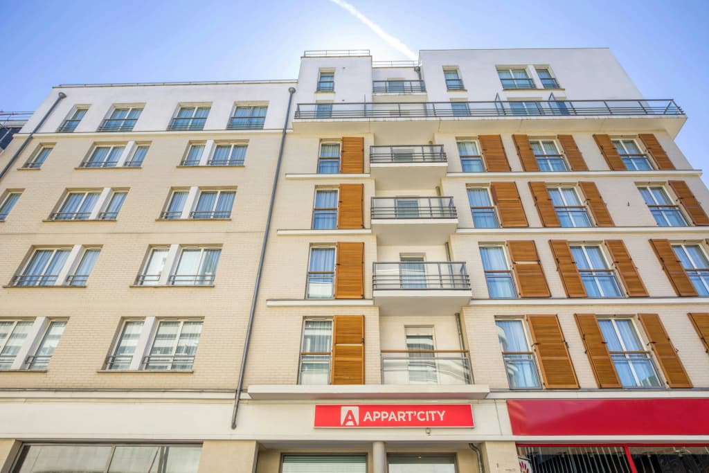Appart'City Confort Paris Clichy Mairie - Photo 1
