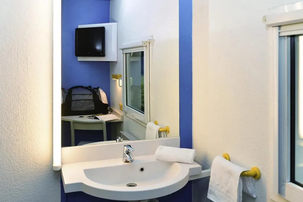 hotelF1 Aulnay le Blanc Mesnil Garonor A3 - Miniature 8
