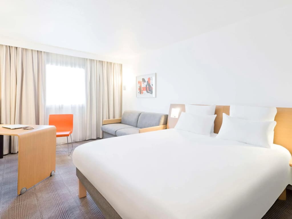 Novotel Saint-Quentin en Yvelines - Photo 2