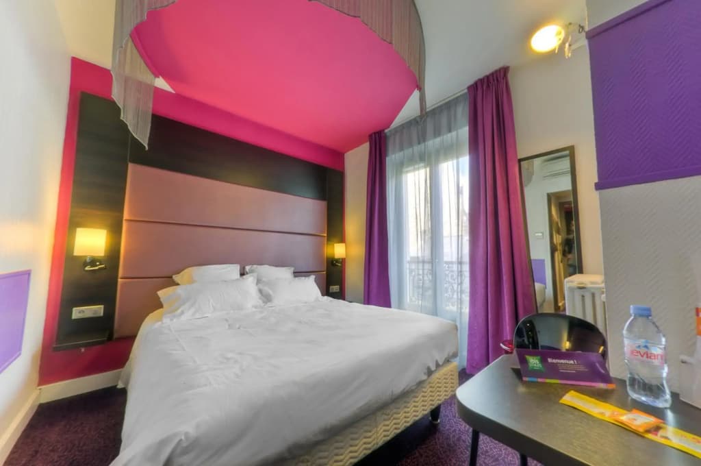 Accueil Hotel Paris Pigalle Montmartre - Photo 2