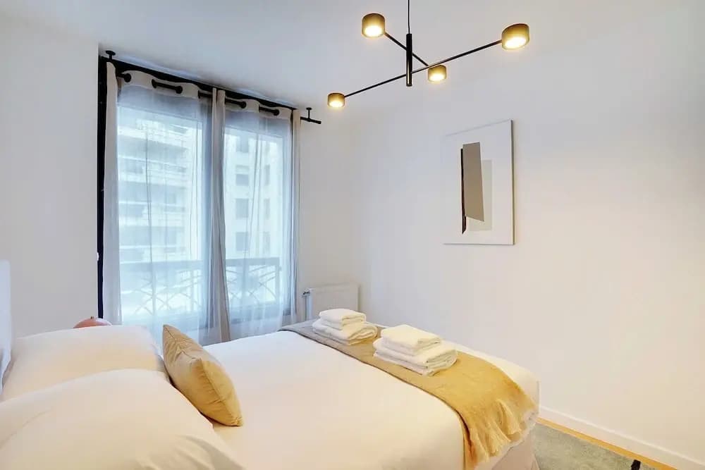 Sleek Apartment in Levallois-perret - Photo 3