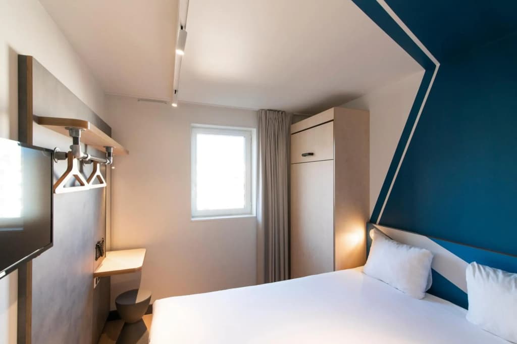 Ibis Budget Lyon Confluence - Miniature 6