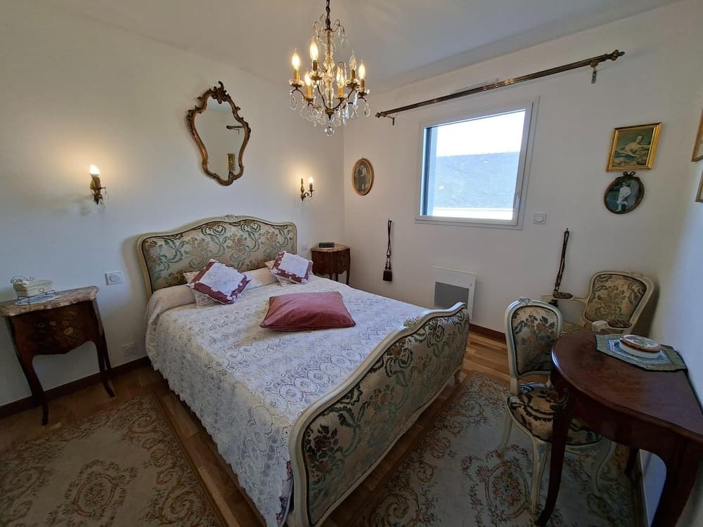 Ground Floor Holiday Home in Plestin des Greves - Miniature 2