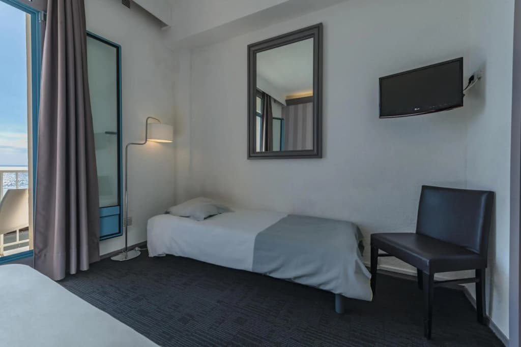 Hôtel Morgat Le Grand Hôtel De La Mer - Photo 3