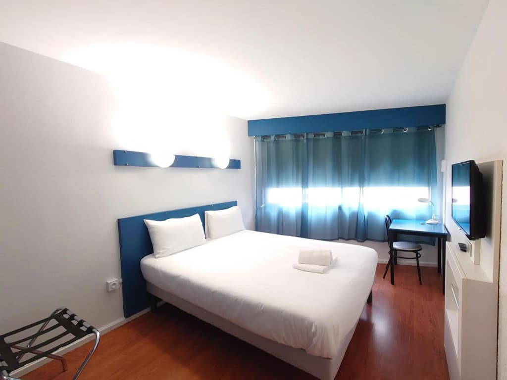 Kyriad Direct Grenoble - Photo 2