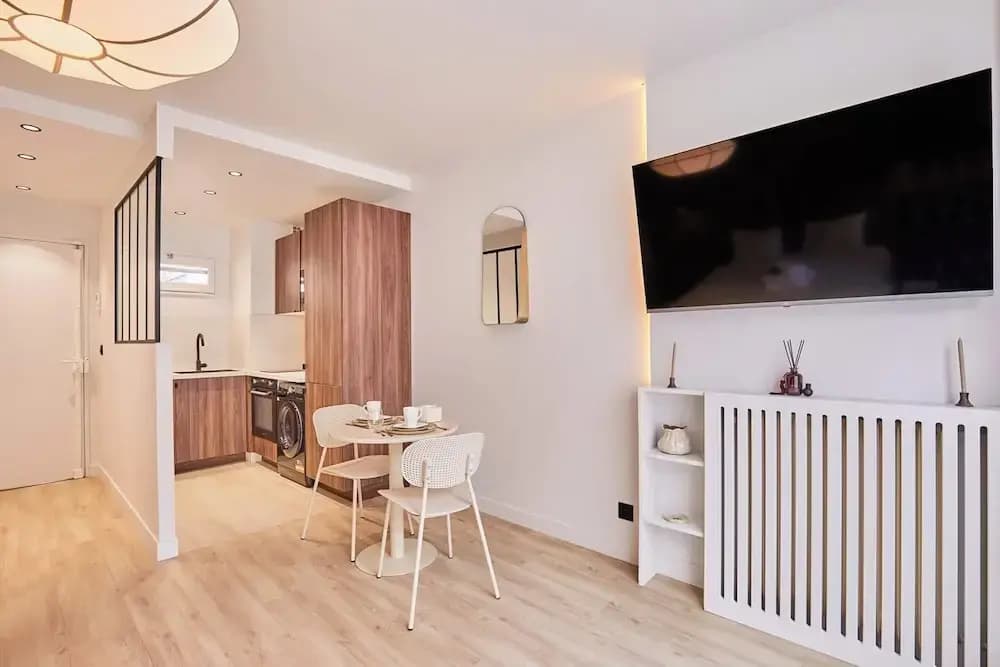 THE Parisian Suite / Center of Paris - Miniature 6