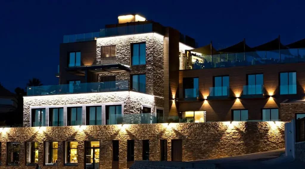 Hostellerie La Farandole - Photo 1