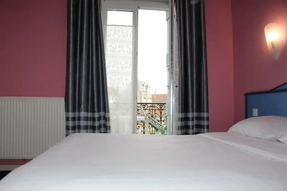 Le Voltaire - Miniature 6