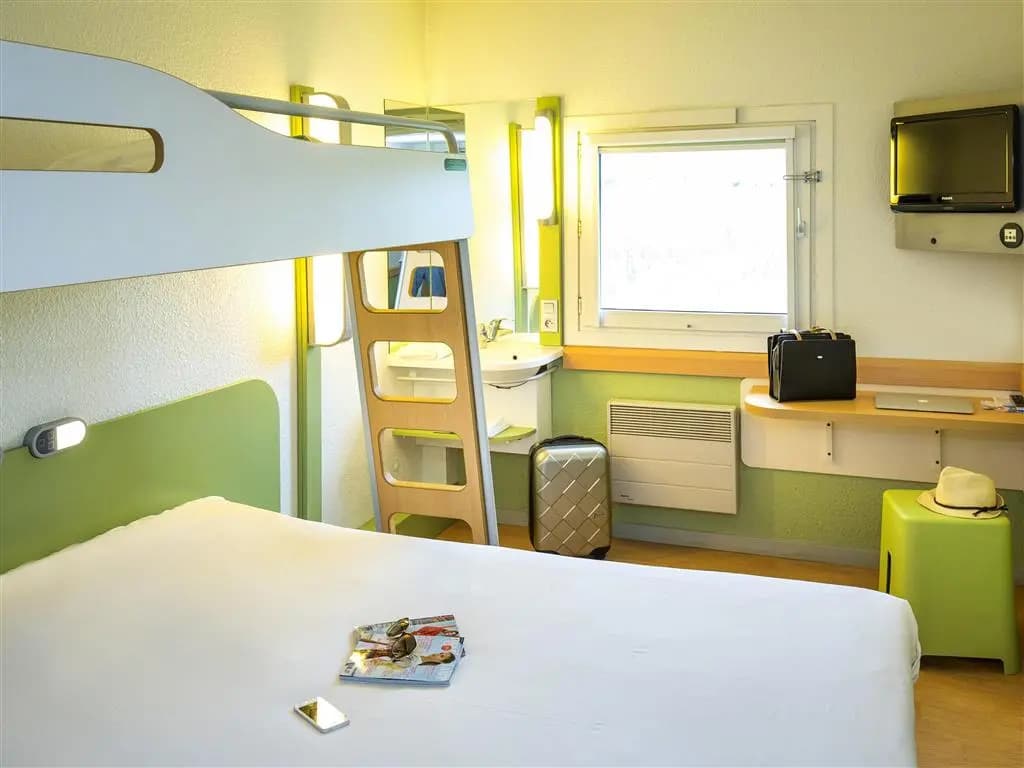 ibis budget Fréjus Saint-Raphaël Capitou A8 - Miniature 6