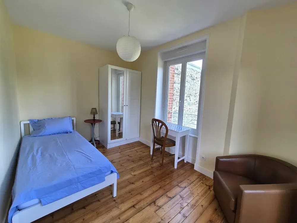 Charming House Close to the Centre - Photo 3