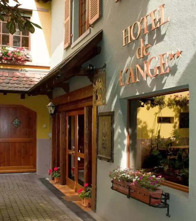 Hôtel de l'Ange - Photo 1