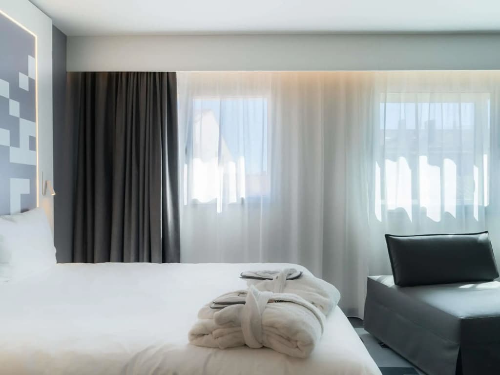 ibis Styles Béziers Centre - Photo 3