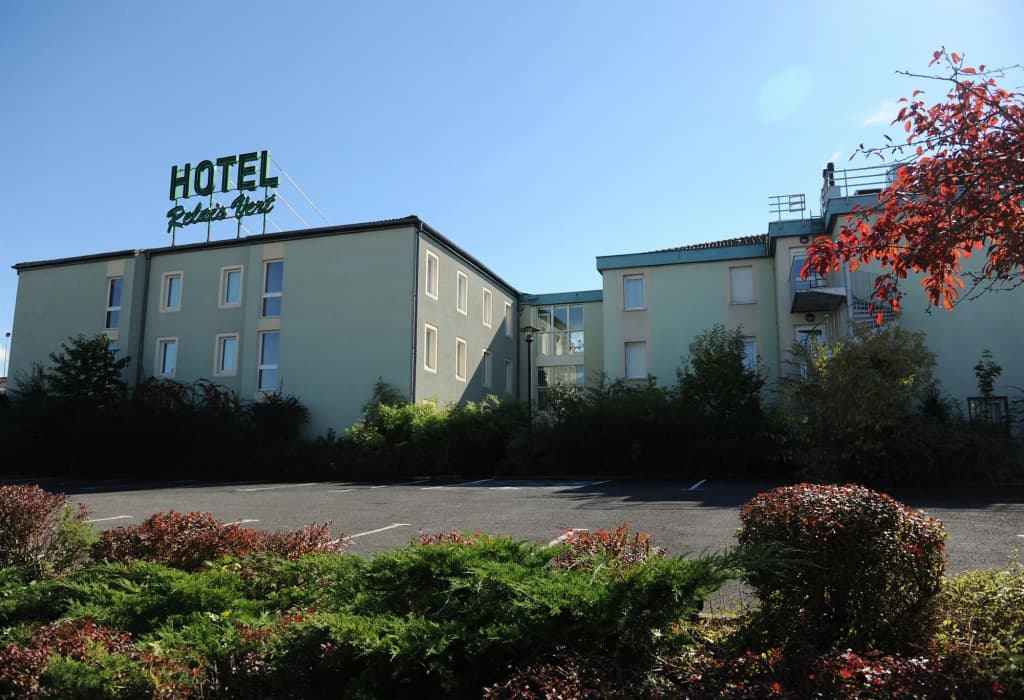 Greet Hotel Montbeliard - Photo 1