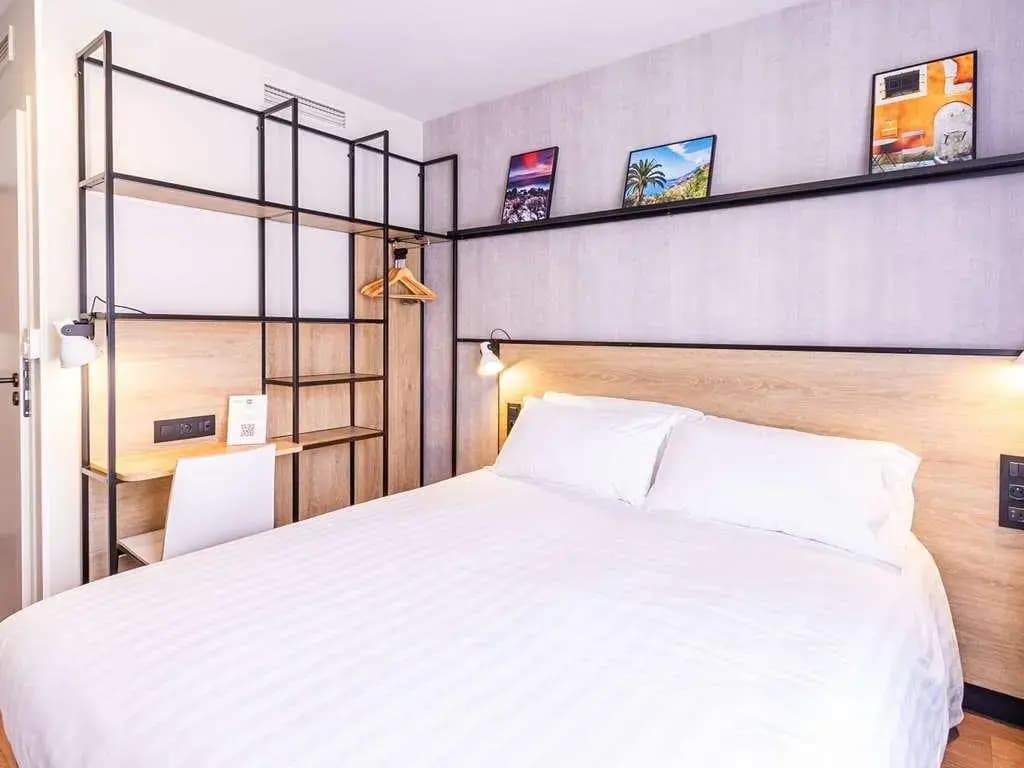 Ibis Roquebrune Cap Martin - Miniature 6