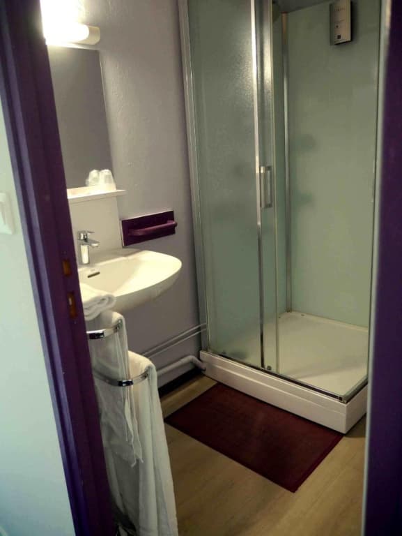 Hôtel Terminus - Photo 3