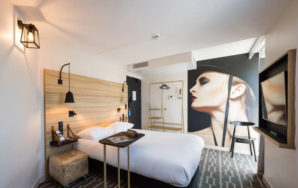 ibis Styles Laval Centre Gare - Photo 5