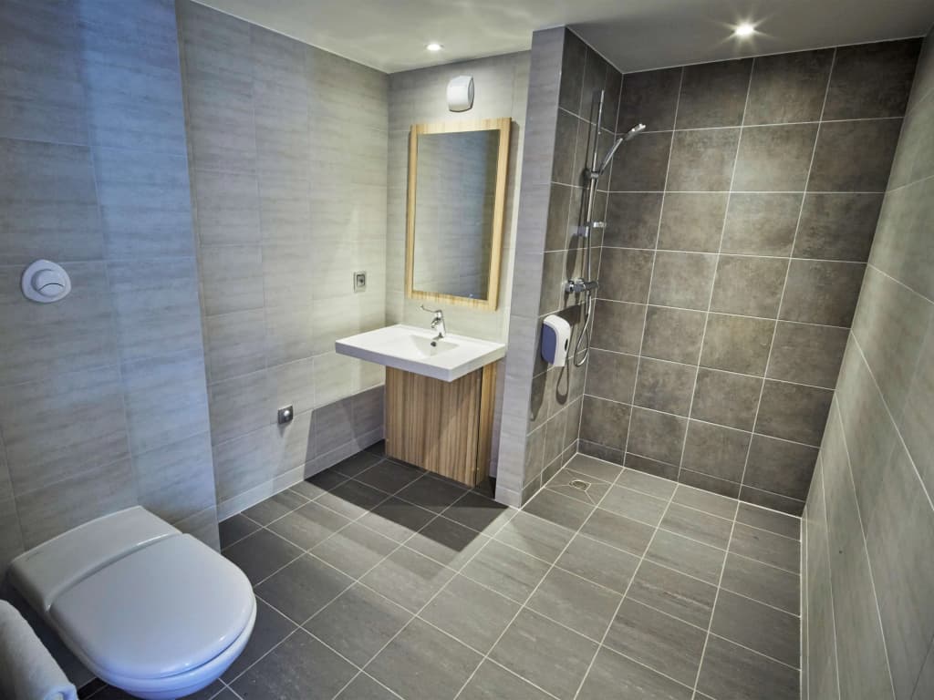 Kyriad ECO - Clermont Ferrand Estaing - Miniature 7