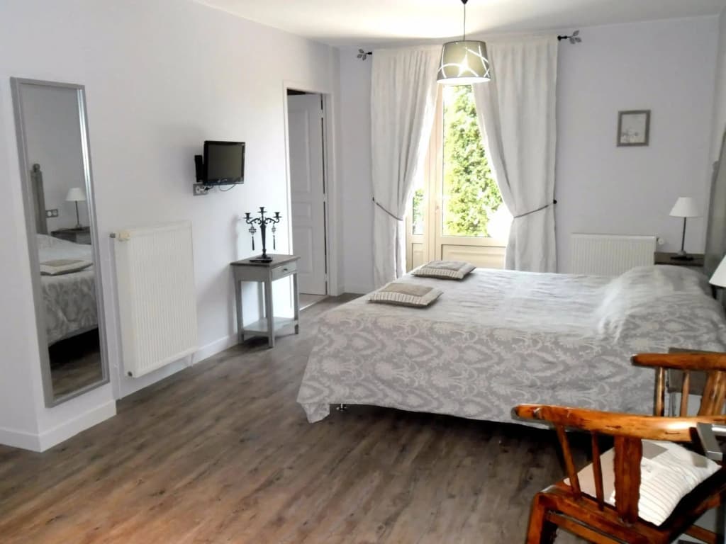 Logis Hôtel - Les Collines - Photo 1