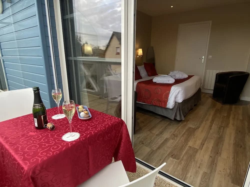 Contact Hôtel - Hôtel les Bleuets & SPA - Miniature 7