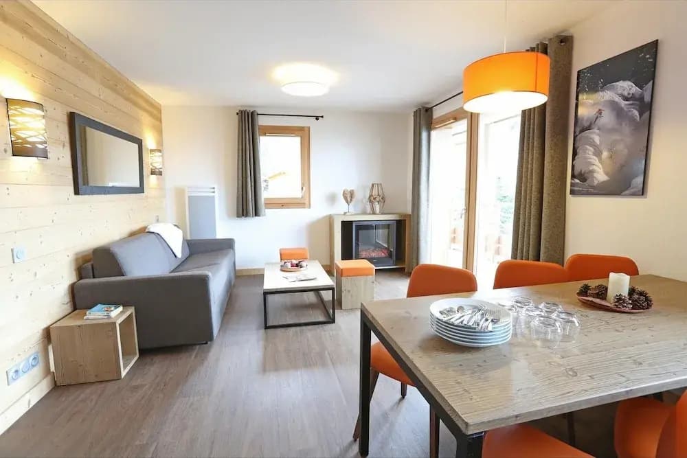 Apartment in France With Pool & Spa - Miniature 6