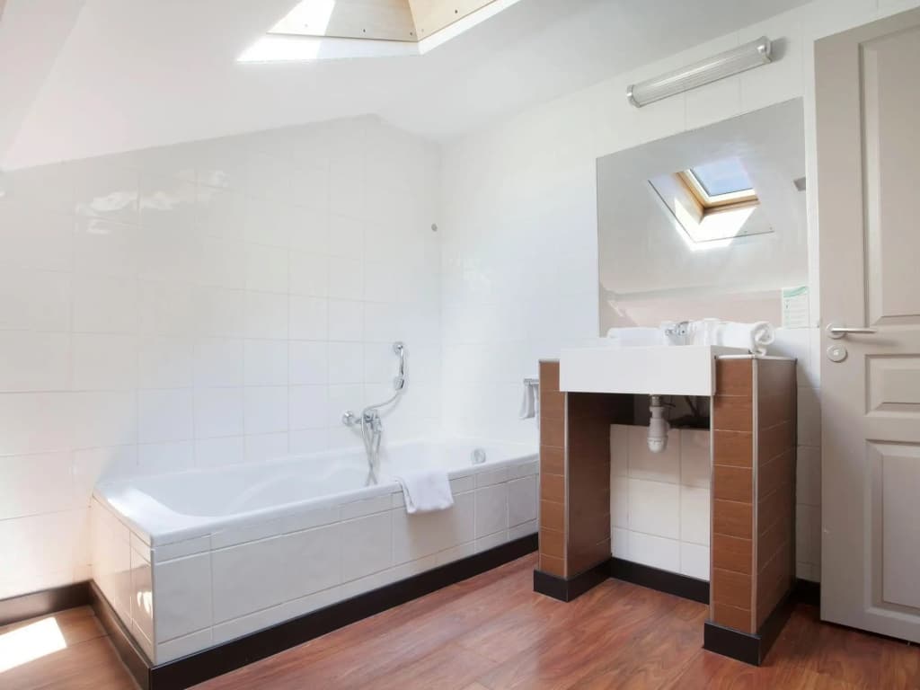 Apartment in Nice Near the Promenade des Anglais - Miniature 7