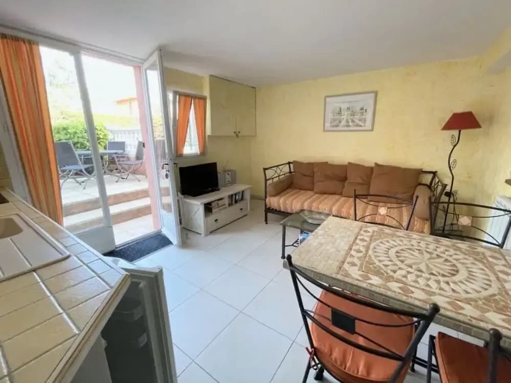 Rose Comfortable Holiday Residence - Photo 5