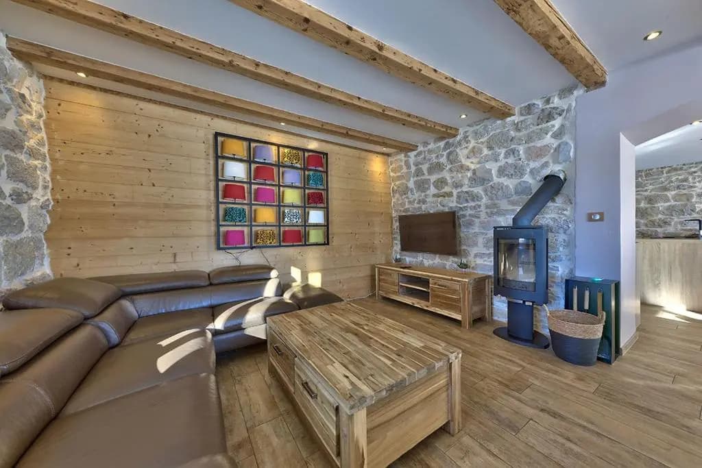 Maison idéalement placée vue magnifique, départ ski de fond/Randonnée depuis le jardin - Photo 1