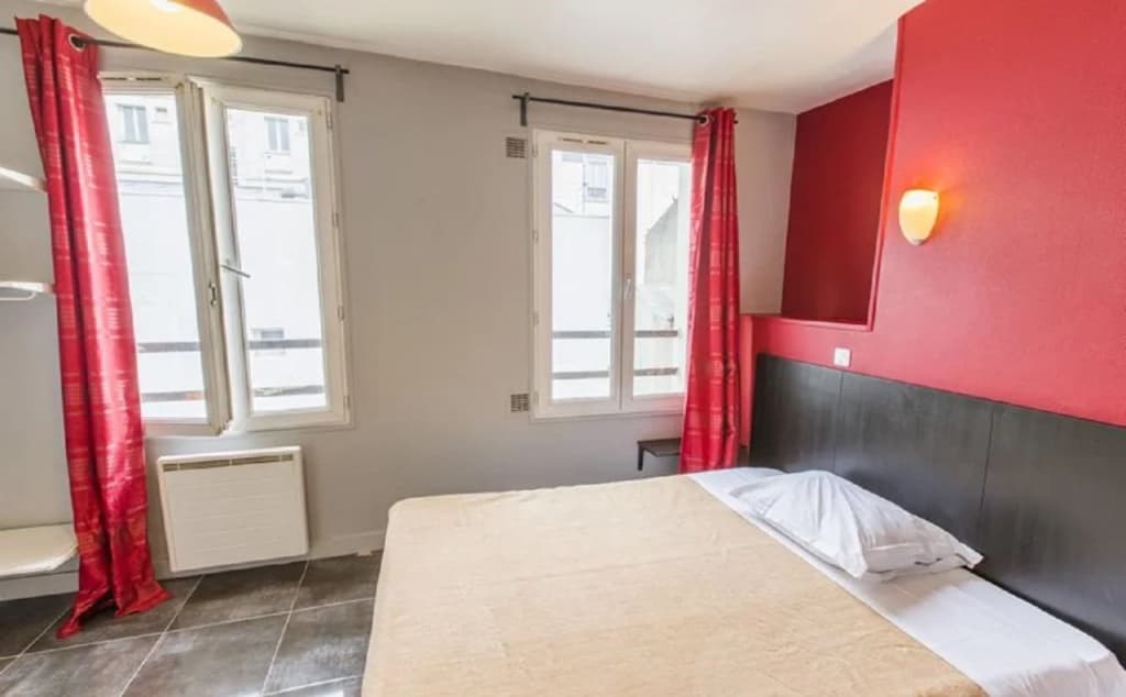 Hipotel Paris Montmartre Gare du Nord - Photo 4
