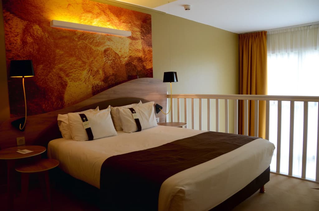 Holiday Inn Reims Centre by IHG (Chambres Rénovées) - Photo 5