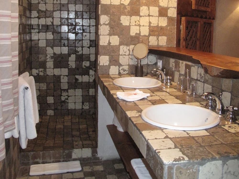 Ferme de Soulan, charming mouflon gîte with jacuzzi. (83793006) - Miniature 8