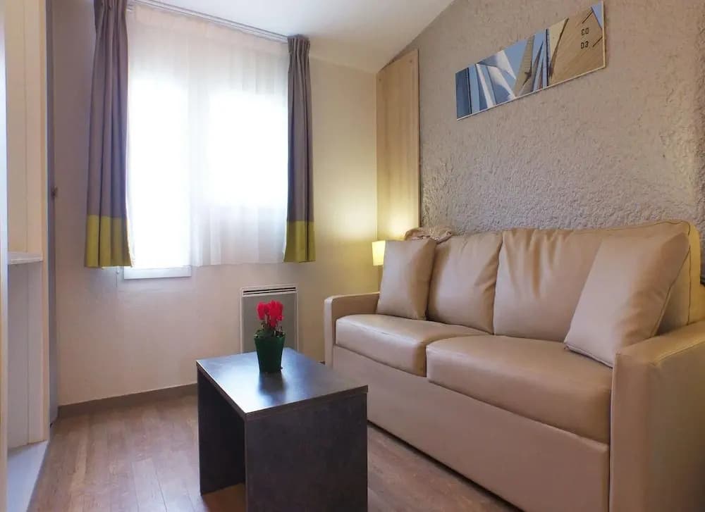 Apartment in Port-bail Near Sandy Beach - Photo 4
