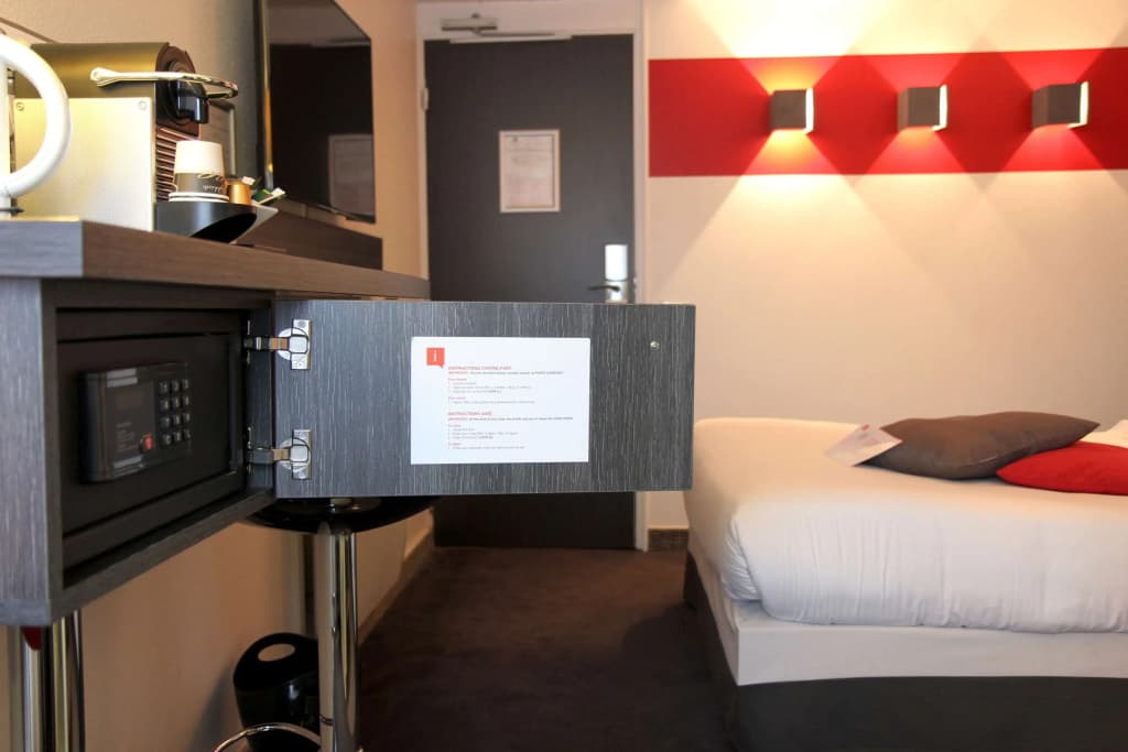 BEST WESTERN The Hotel Versailles - Photo 3