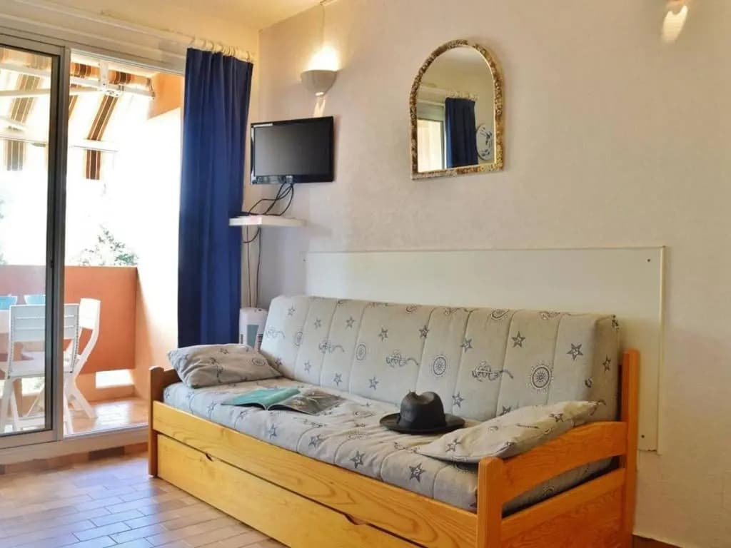 Appartement Bormes-les-Mimosas, 1 pièce, 4 personnes - FR-1-251-226 - Photo 1