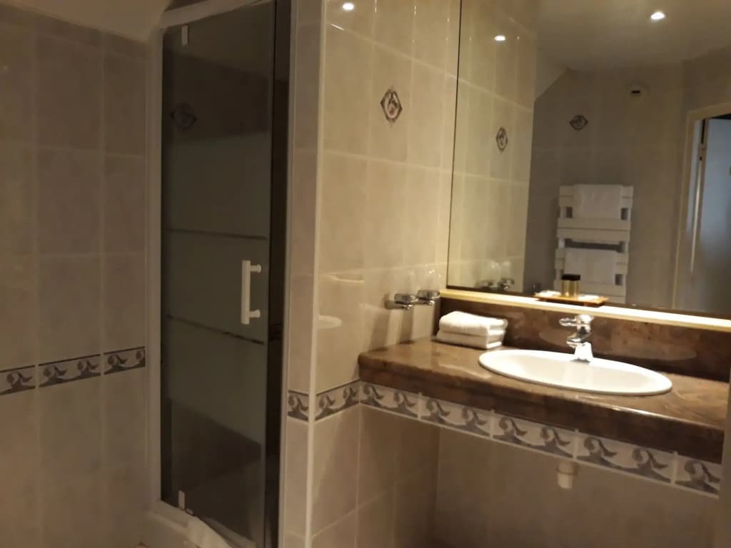 Hotel Marguerite - Miniature 8