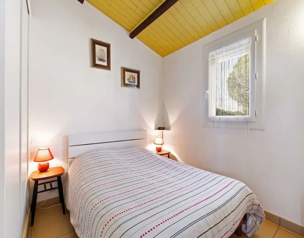Stylish 2-bedroom Retreat in Agde - Photo 3