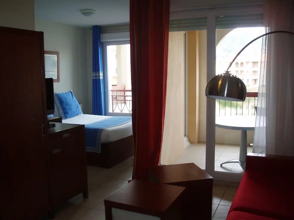 Mimozas Resort Cannes - Photo 2