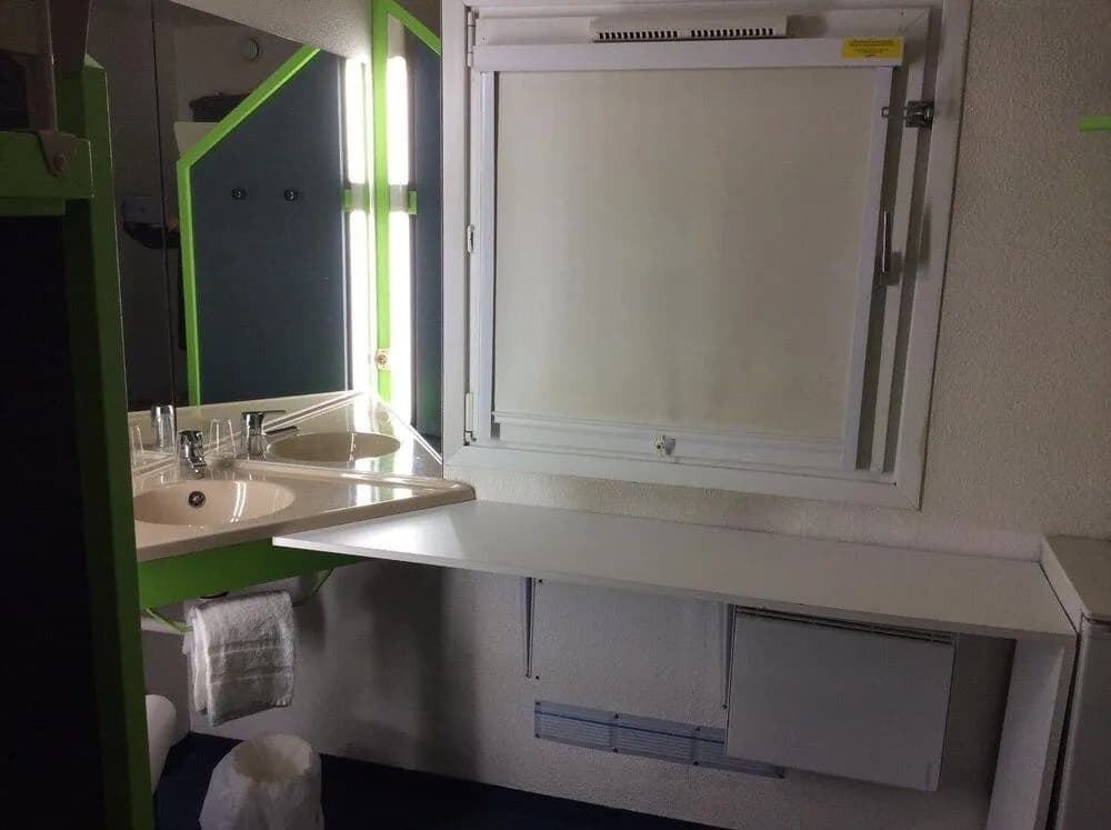 Lemon Hotel Saint Omer - Miniature 8