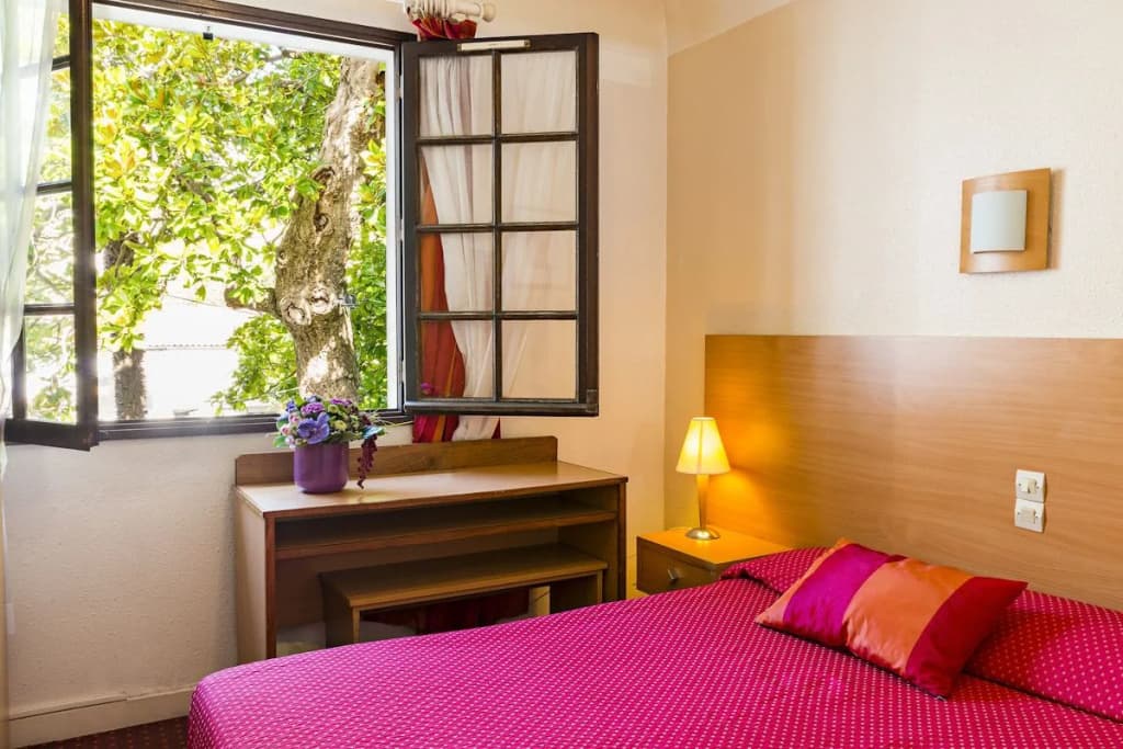 Hôtel Val Flores Logis - Photo 3