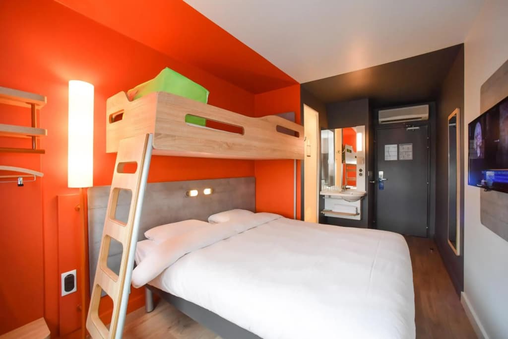 Ibis Budget Saint Lo - Photo 4