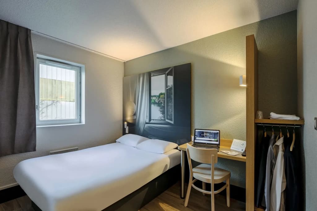 B&B HOTEL Poitiers (1) - Photo 4