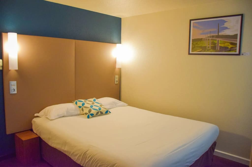 Hotel Campanile Millau - Miniature 5