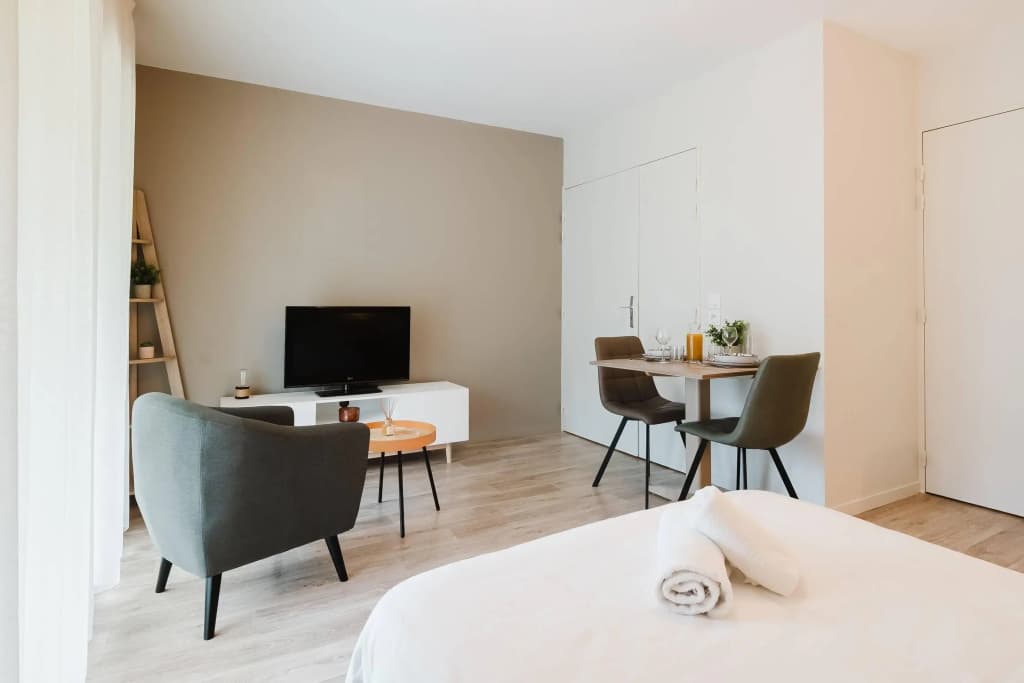Quality Aparthotel St-Berthevin Laval - Miniature 6