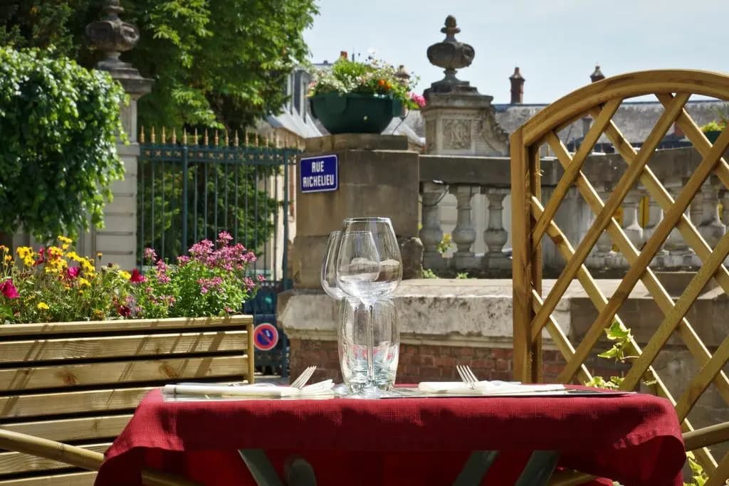 Hotel Le Richelieu Restaurant Le Bacchus - Photo 4