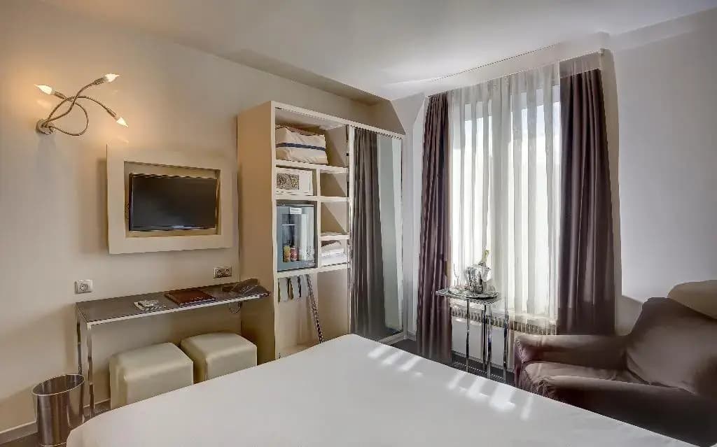 Vivaldi Hotel - Miniature 7