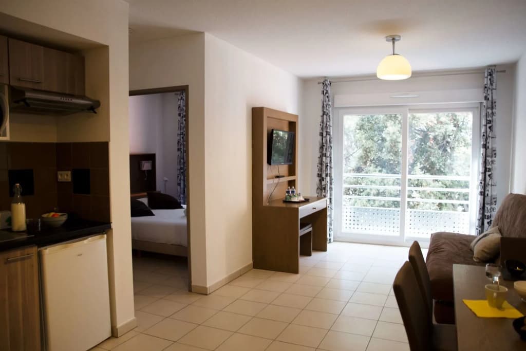 Comfort Aparthotel Antibes Le Maestria - Photo 4