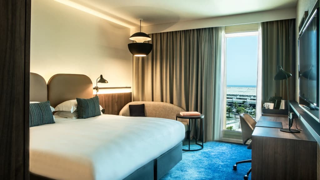 Crowne Plaza Nice Grand Arenas by IHG - Photo 3