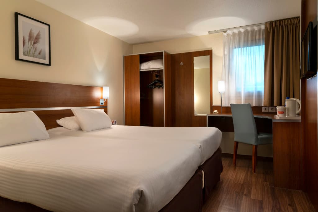 Comfort Hotel Aeroport Lyon St Exupery - Photo 3