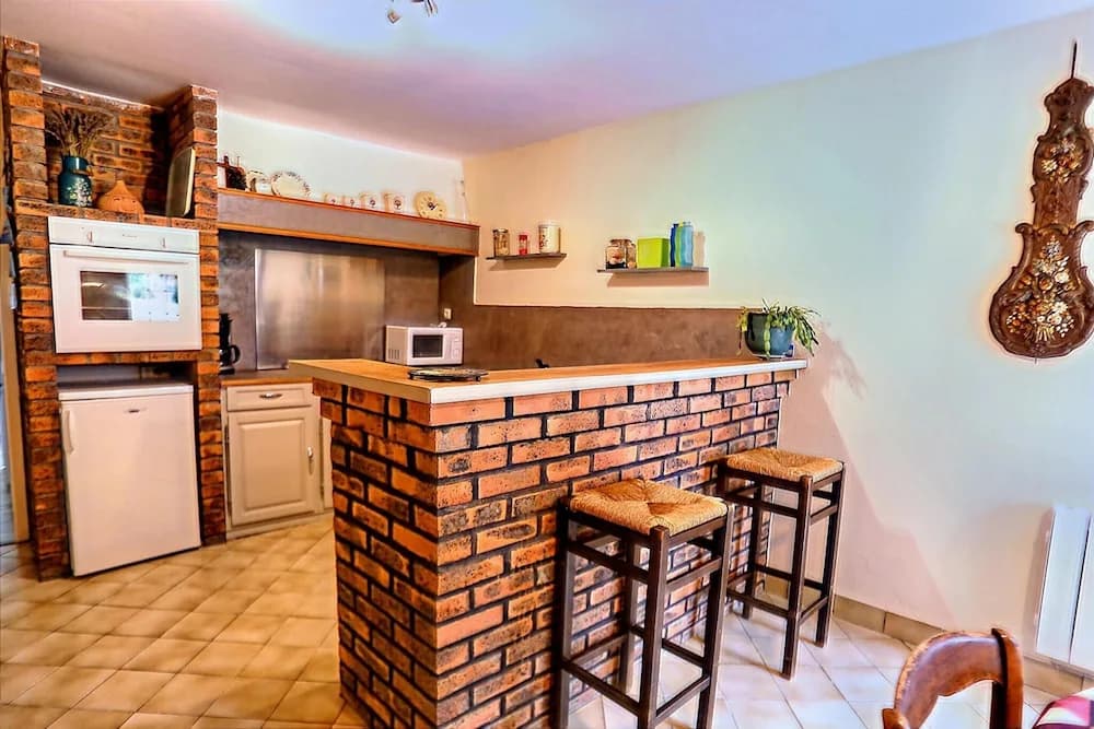 Alluring Holiday Home With Fenced Garden, Barbecue - Photo 4